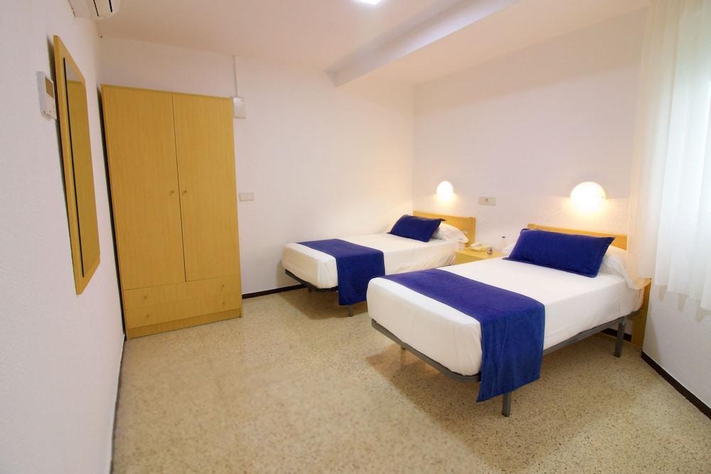 Hostal El Mercat Villajoyosa Exterior photo